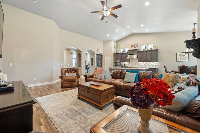 2360 W Bel Aire Court, Porterville, CA 93257