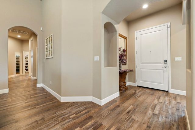 2360 W Bel Aire Court, Porterville, CA 93257