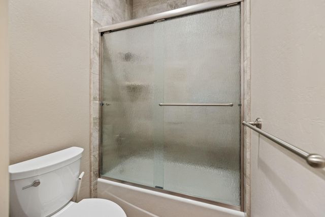 2360 W Bel Aire Court, Porterville, CA 93257