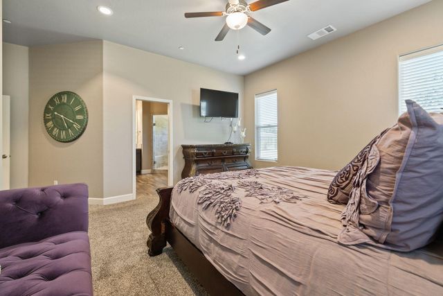 2360 W Bel Aire Court, Porterville, CA 93257