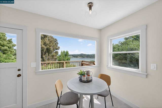 444 Edwards St, Crockett, CA 94525