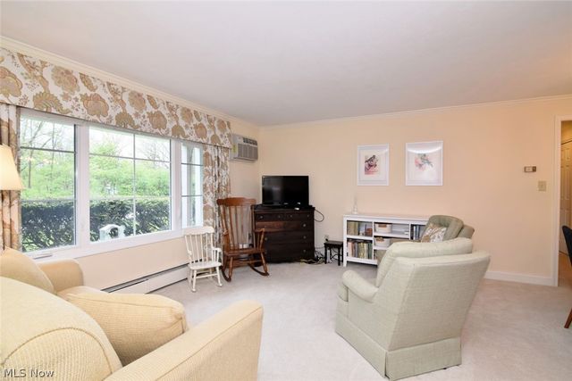 5009 Nob Hill Drive B2, Chagrin Falls, OH 44022