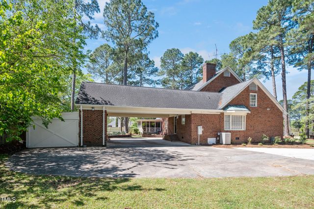 1602 Lake Shore Drive, Dunn, NC 28334