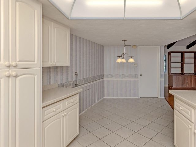 1606 VIKKI COURT, Venice, FL 34293