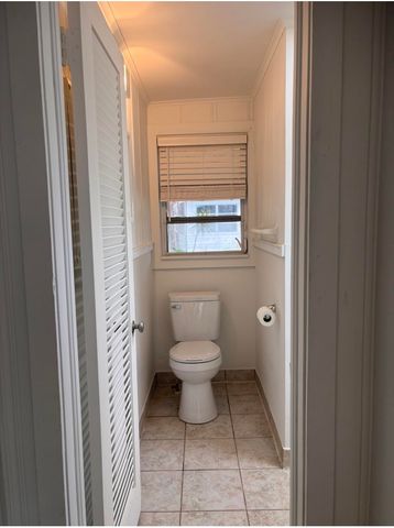 2472 NE Pine Avenue, Jensen Beach, FL 34957