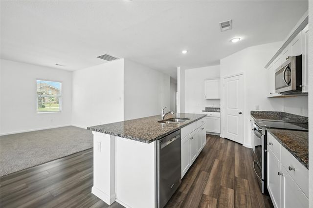 1637 Escondido Drive, Fort Worth, TX 76052