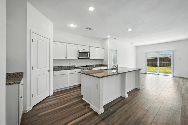1637 Escondido Drive, Fort Worth, TX 76052