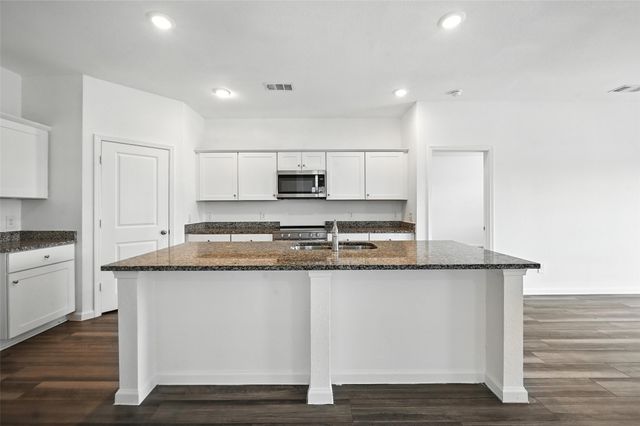 1637 Escondido Drive, Fort Worth, TX 76052