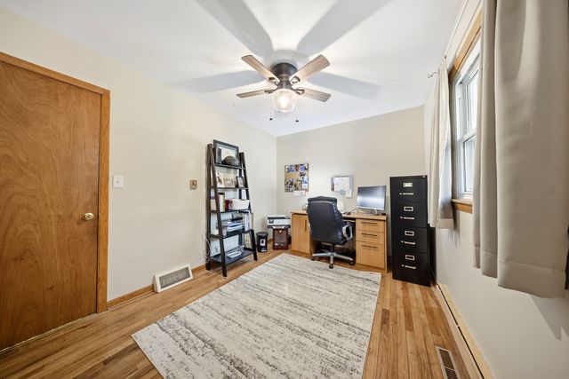 404 Willow Drive, Belvidere, IL 61008