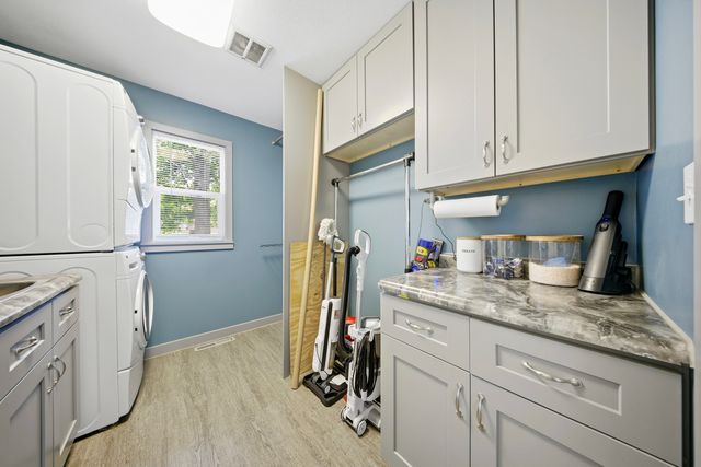 404 Willow Drive, Belvidere, IL 61008