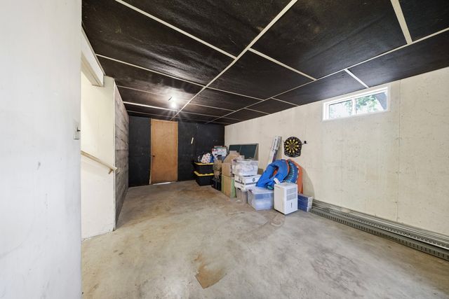 404 Willow Drive, Belvidere, IL 61008