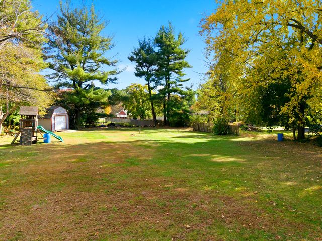 404 Willow Drive, Belvidere, IL 61008