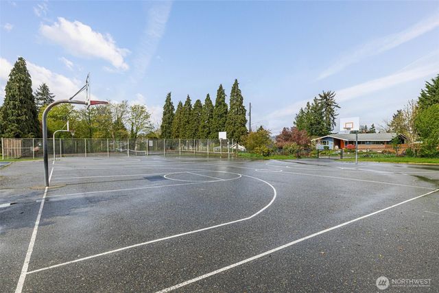 9732 59th Avenue S, Seattle, WA 98118