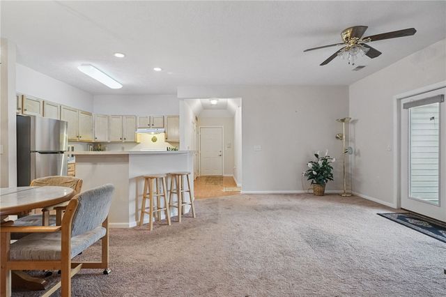 850 Hidden Ridge 101, South Park, PA 15129