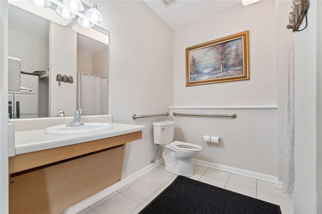 850 Hidden Ridge 101, South Park, PA 15129