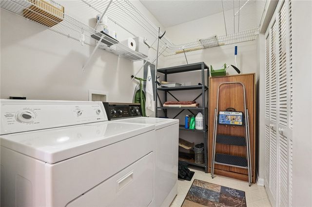 850 Hidden Ridge 101, South Park, PA 15129