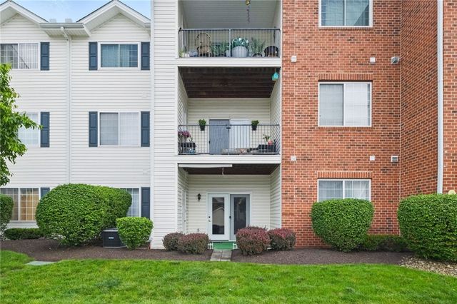850 Hidden Ridge 101, South Park, PA 15129