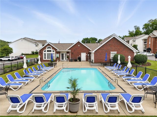 850 Hidden Ridge 101, South Park, PA 15129