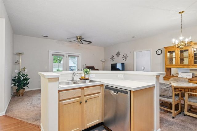 850 Hidden Ridge 101, South Park, PA 15129