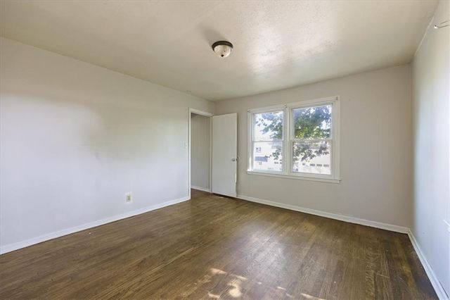1134 Merriam Lane, Kansas City, KS 66103