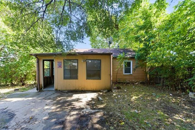 1134 Merriam Lane, Kansas City, KS 66103