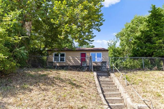 1134 Merriam Lane, Kansas City, KS 66103