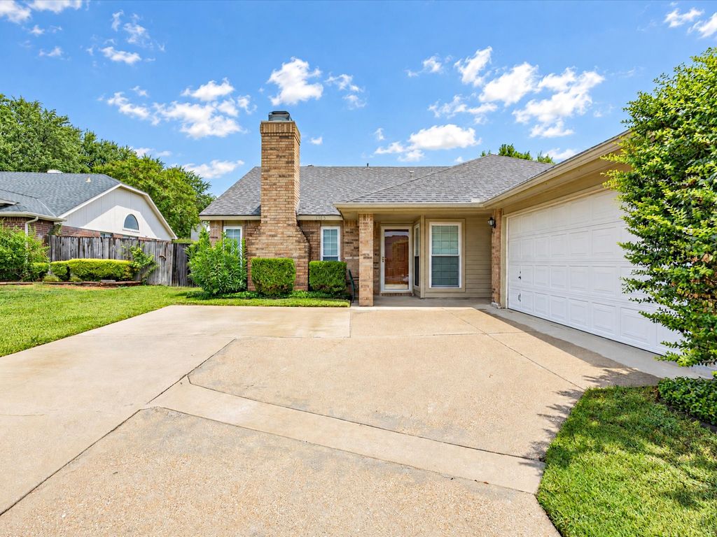 1705 Sandy Point Court, Arlington, TX 76018 — photo 5