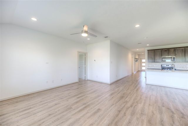 2630 Vanilla Sky Lane, Texas City, TX 77568