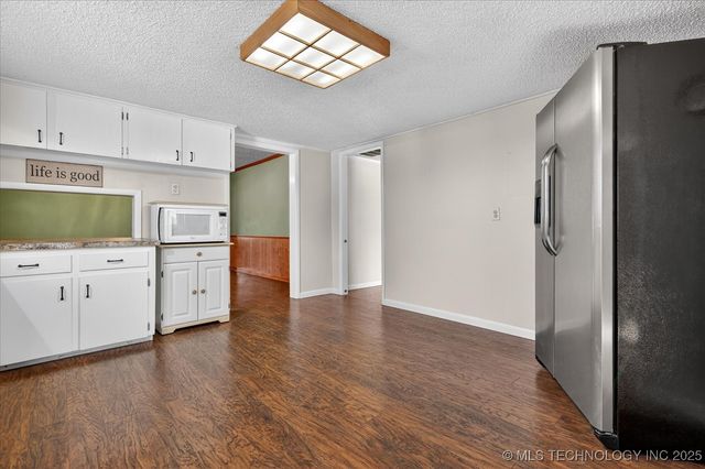 402391 W 2400 Road, Bartlesville, OK 74006