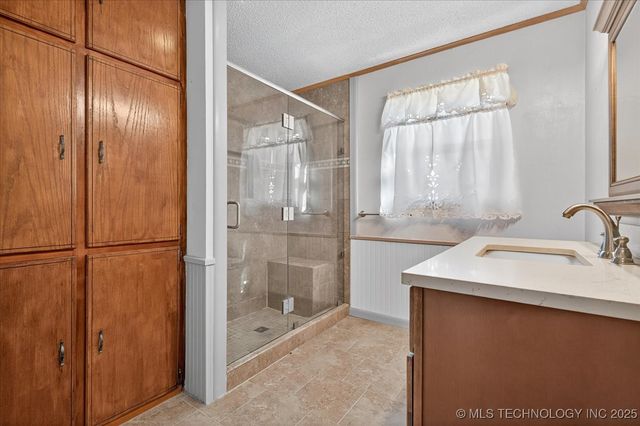 402391 W 2400 Road, Bartlesville, OK 74006