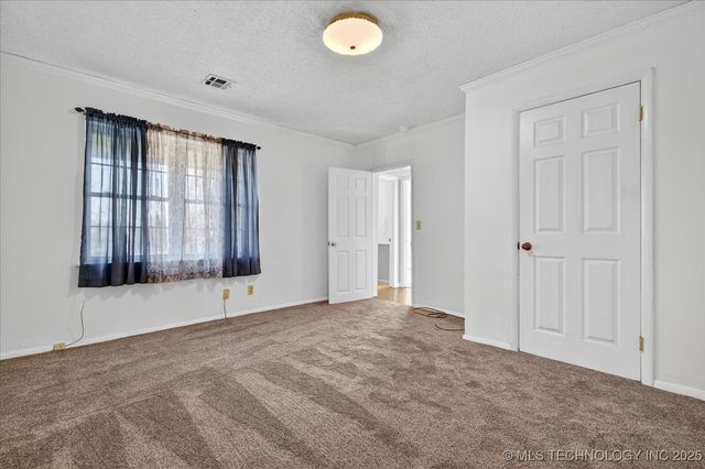 402391 W 2400 Road, Bartlesville, OK 74006