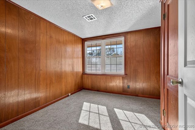 402391 W 2400 Road, Bartlesville, OK 74006