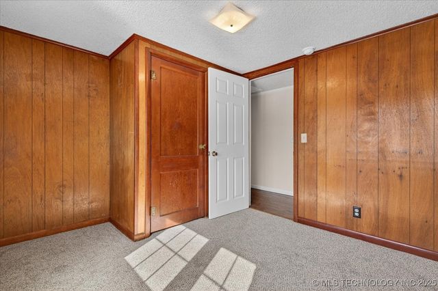 402391 W 2400 Road, Bartlesville, OK 74006