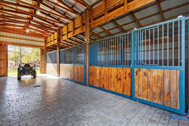 402391 W 2400 Road, Bartlesville, OK 74006