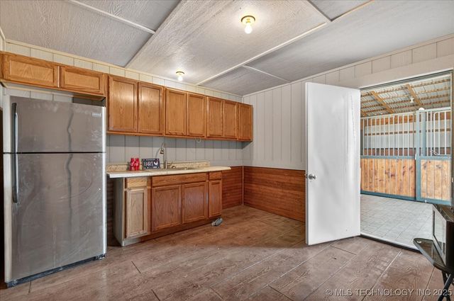 402391 W 2400 Road, Bartlesville, OK 74006