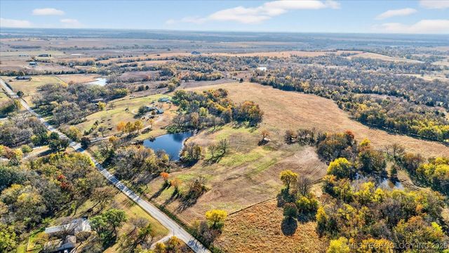 402391 W 2400 Road, Bartlesville, OK 74006