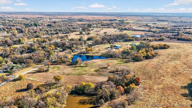 402391 W 2400 Road, Bartlesville, OK 74006