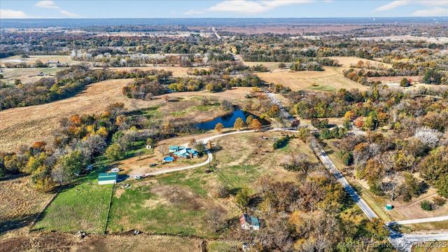 402391 W 2400 Road, Bartlesville, OK 74006