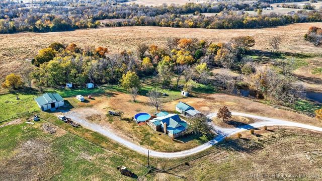 402391 W 2400 Road, Bartlesville, OK 74006