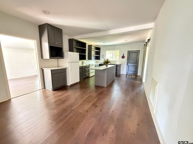 206 Live Oak, Winnsboro, TX 75494
