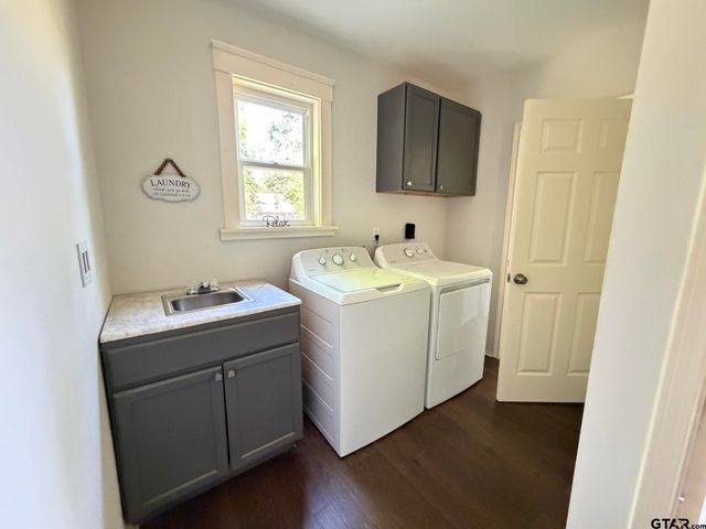 206 Live Oak, Winnsboro, TX 75494