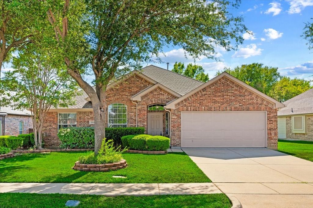 2515 Goodnight Trail, Mansfield, TX 76063 — exterior