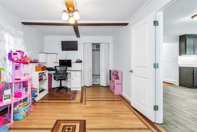 116 Weare St, Lawrence, MA 01843