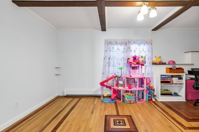 116 Weare St, Lawrence, MA 01843