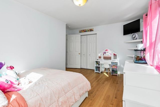 116 Weare St, Lawrence, MA 01843