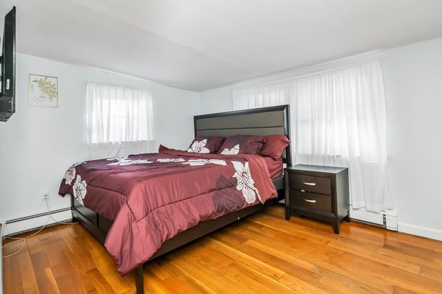 116 Weare St, Lawrence, MA 01843