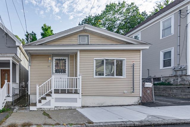 116 Weare St, Lawrence, MA 01843