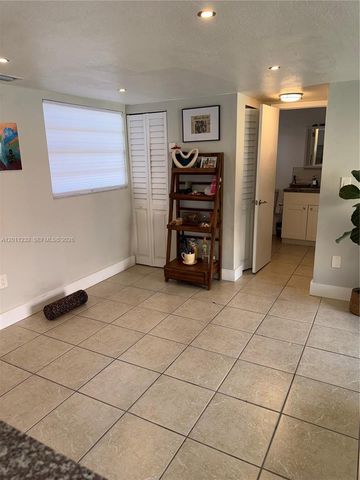 399 NW 72nd Ave 209, Miami, FL 33126