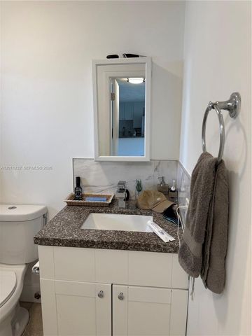 399 NW 72nd Ave 209, Miami, FL 33126