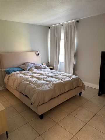 399 NW 72nd Ave 209, Miami, FL 33126